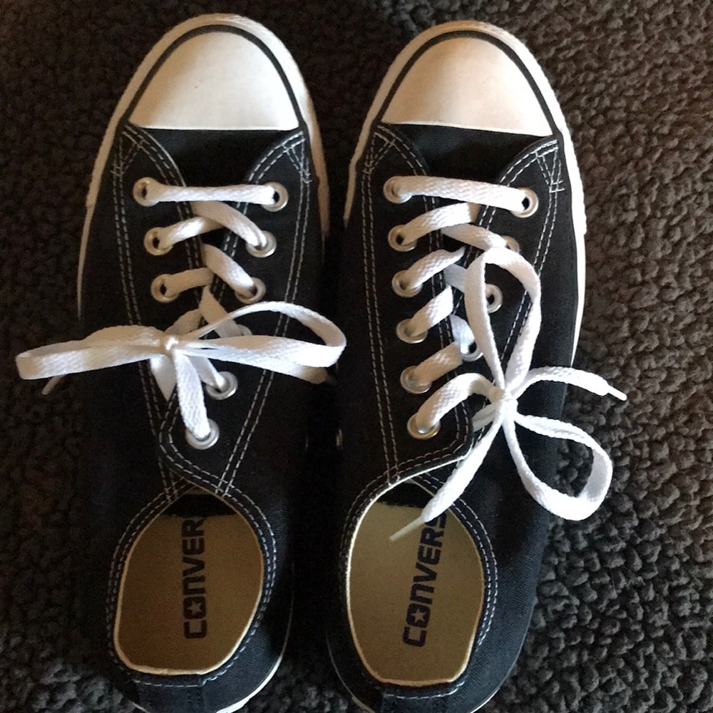 Women’s converse shoes